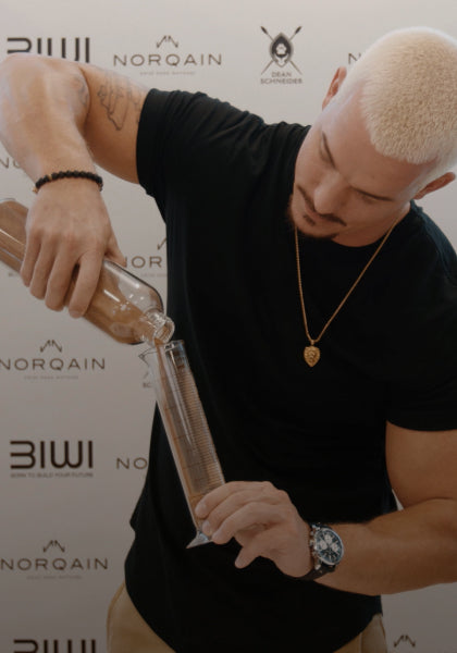 moon　ワイルド1 サイバー1 Wild ONE Hakuna Mipaka | NORQAIN Swiss Made Watches - NORQAIN