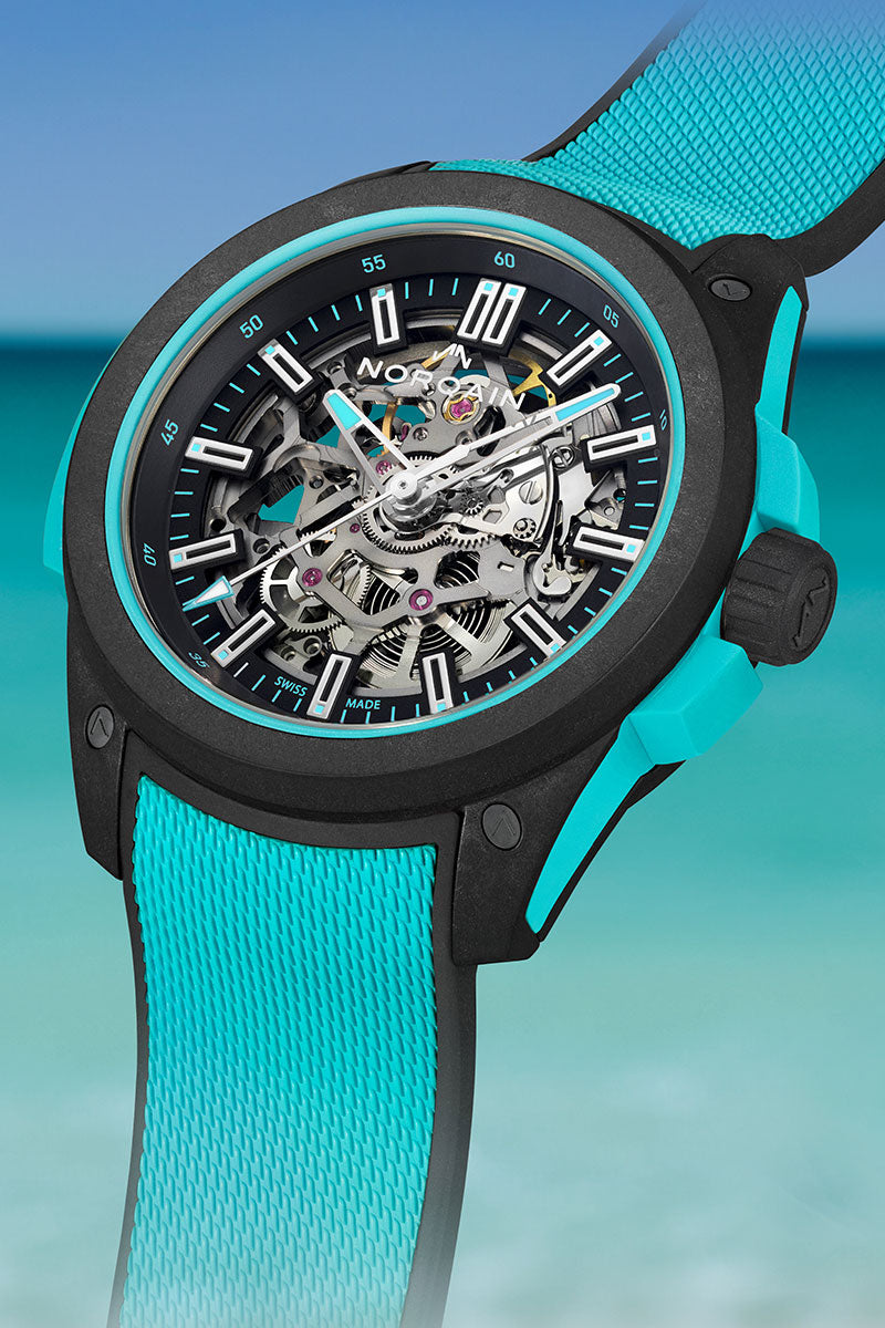 Wild ONE Skeleton 42mm Turquoise - NORQAIN